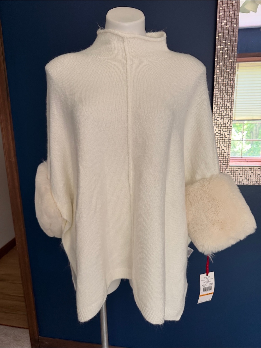 Ruby Rd Petite S/M Creamy Winter Cape NWT